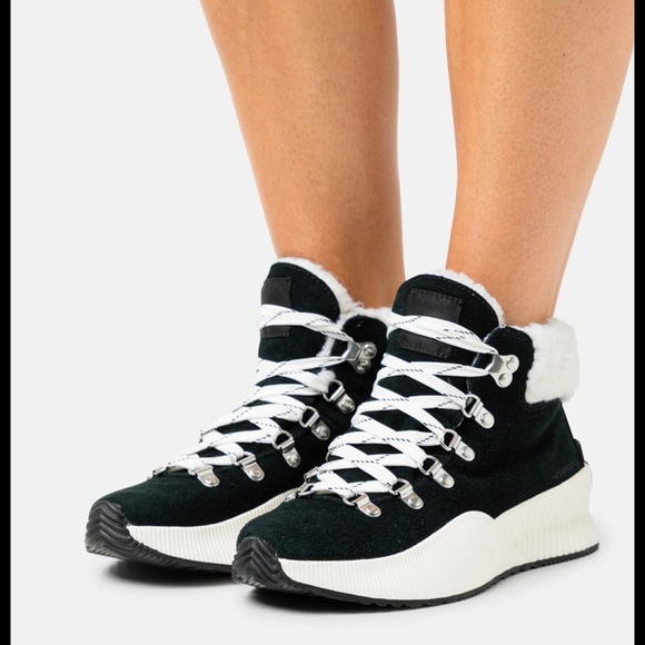 Sorel
OUT N ABOUT III CONQUEST - women’s Ankle boots size 7.5 - Picture 2 of 15